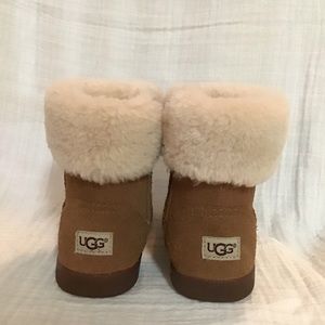 UGG Boots, Toddler Girls, Size 9.5
